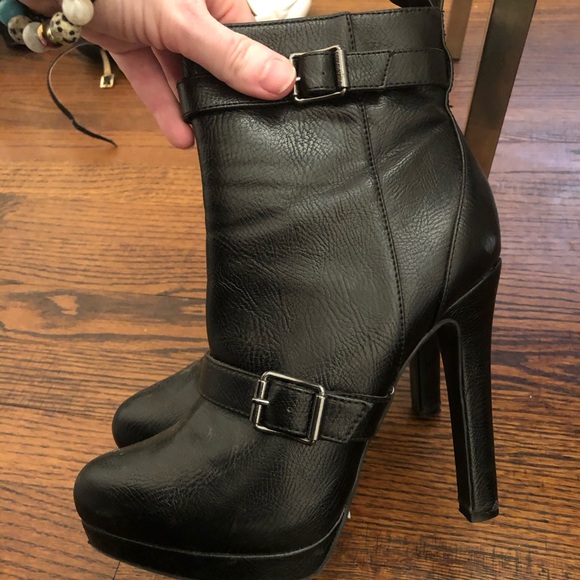 Size 6.5 Black Bootie Heels - Picture 2 of 2